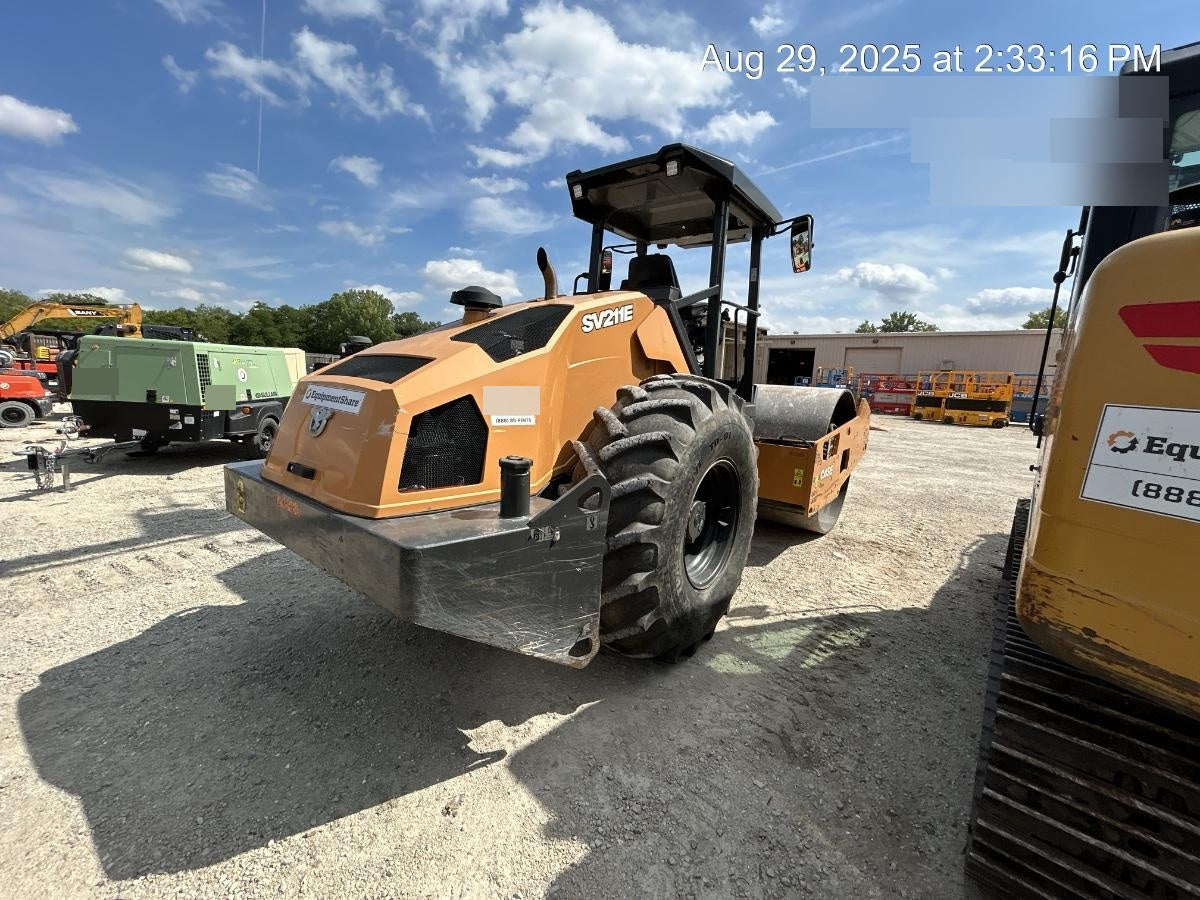 2023 CASE SV211E