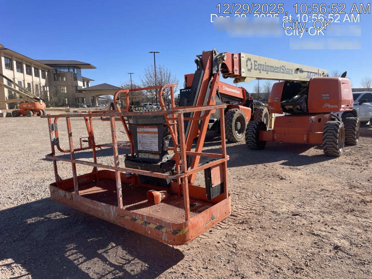 2023 JLG 660SJ