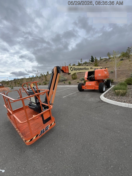 2022 JLG 660SJ
