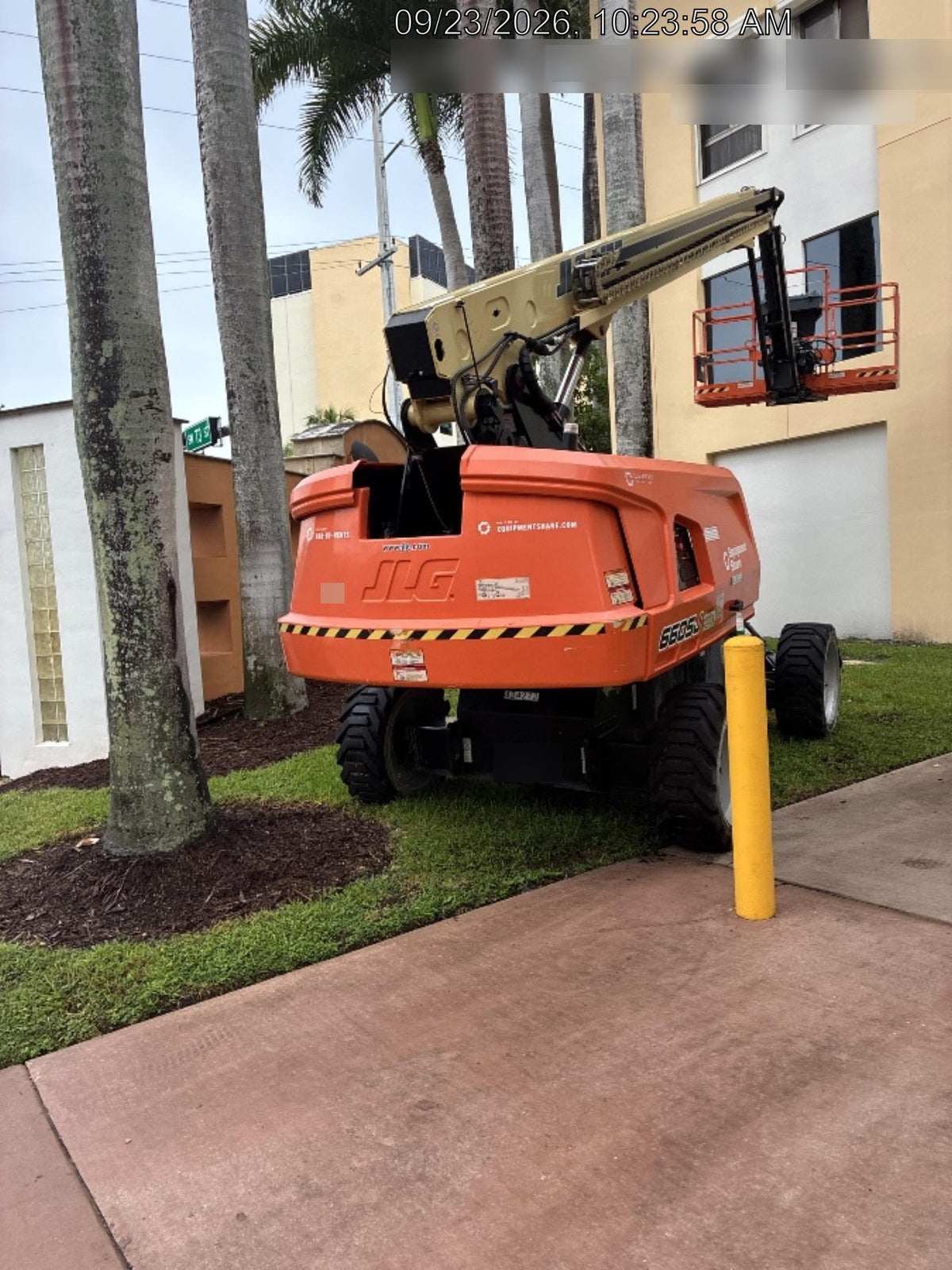2024 JLG 660SJ