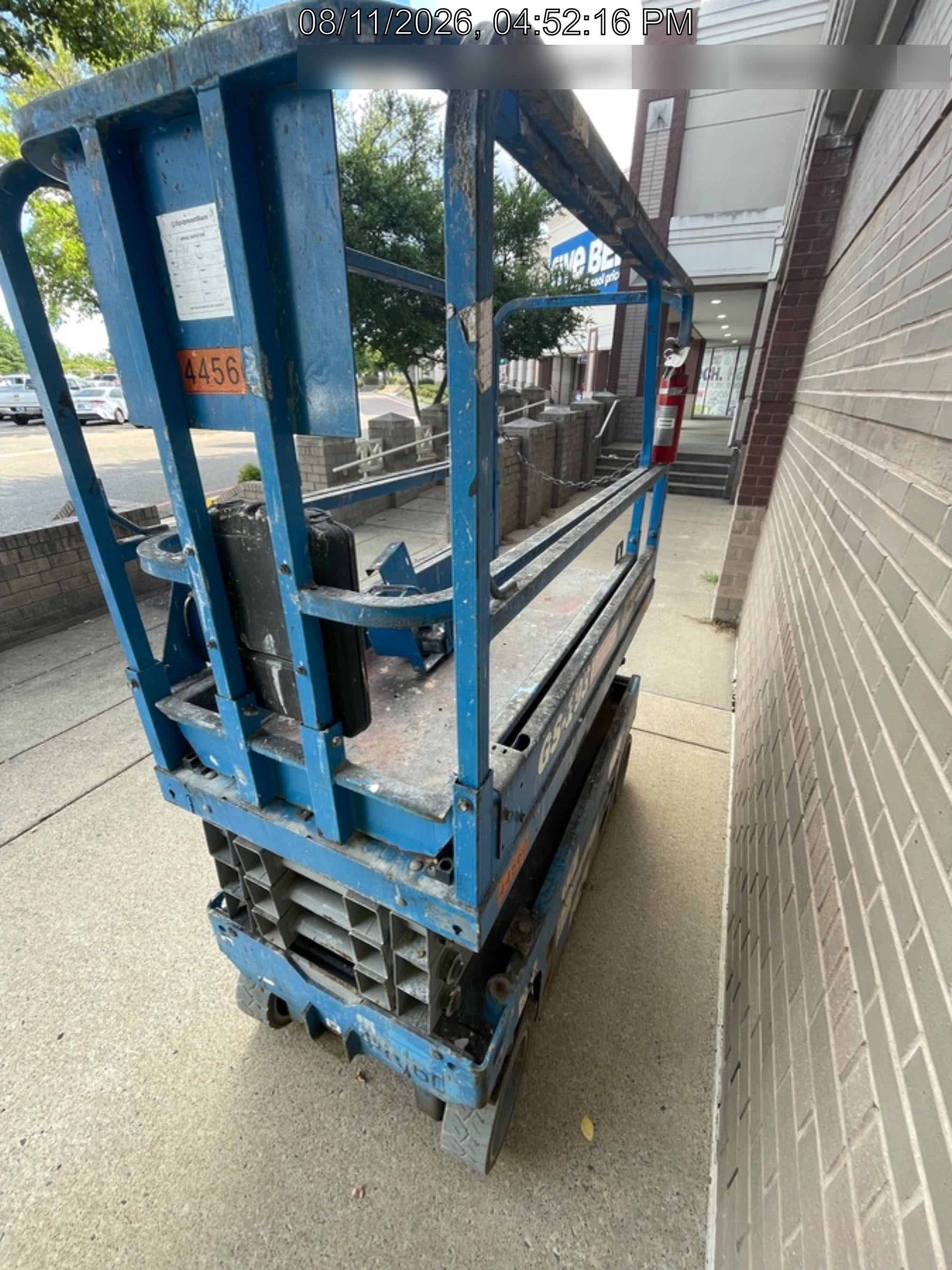 2019 Genie GS-1930 Fixed rails with chain Entry
