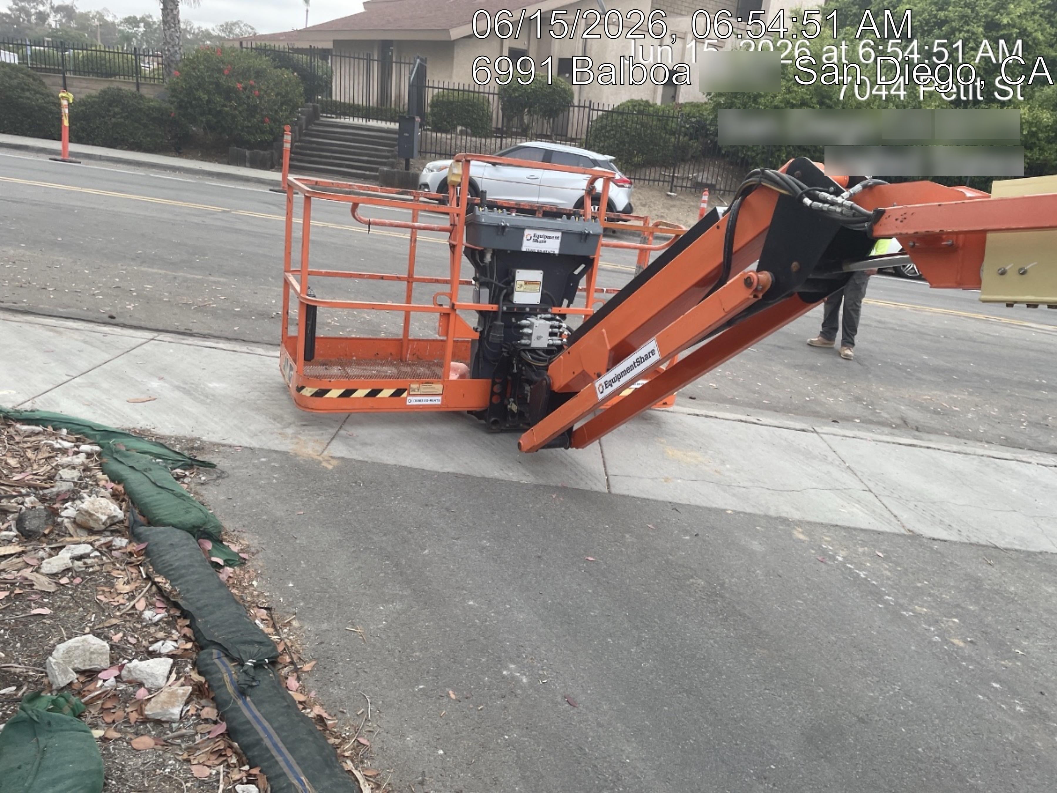 2021 JLG 600AJ
