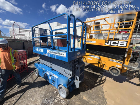 2022 GENIE GS-3246