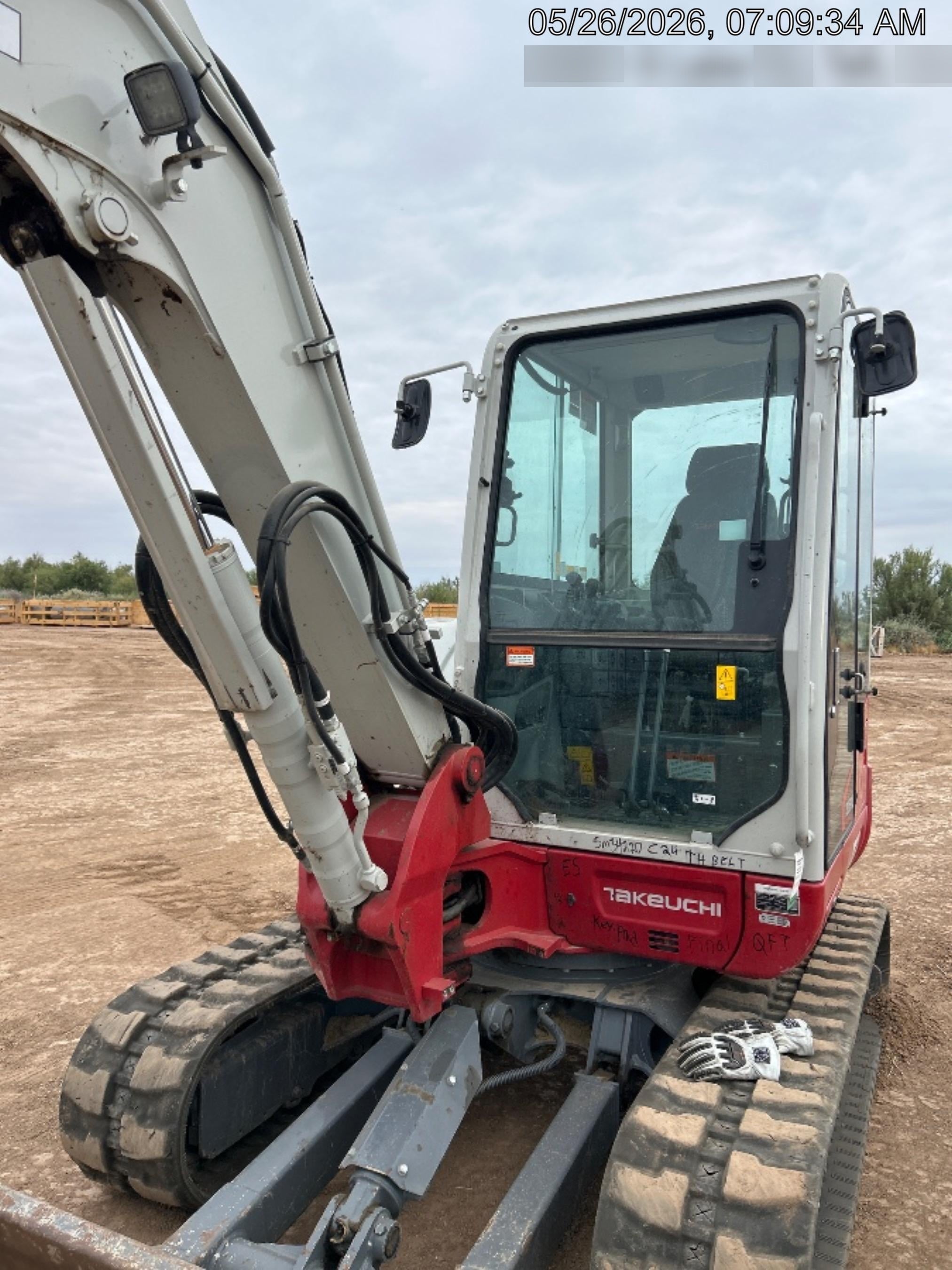 2024 TAKEUCHI TB250-2CR