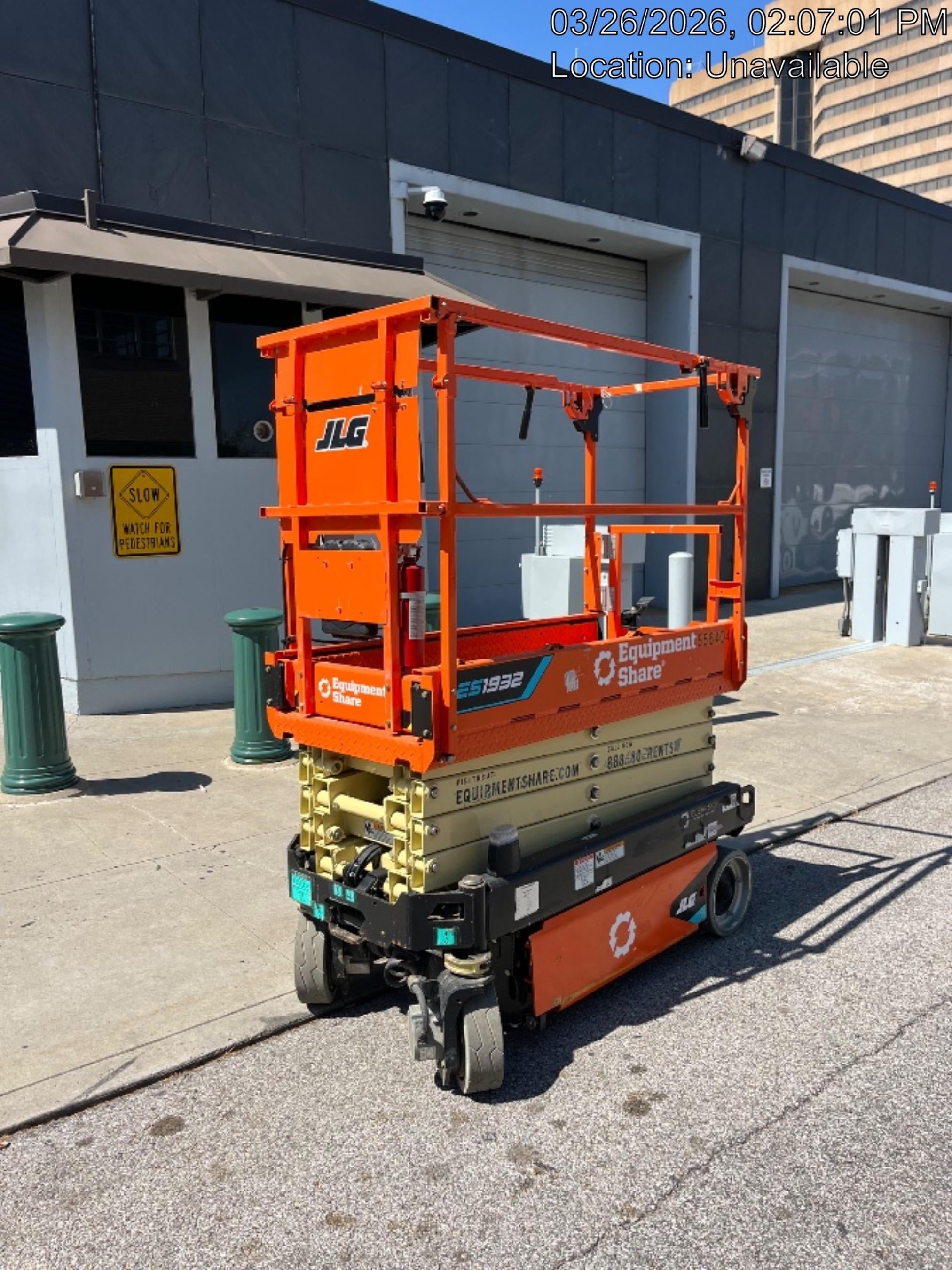 2025 JLG ES1932