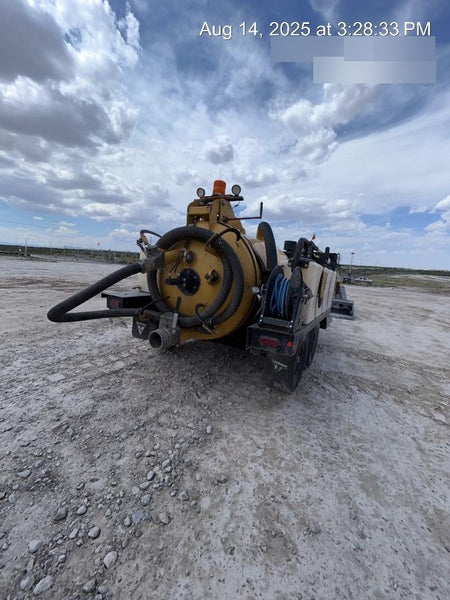 2021 VAC-TRON LP573XDT
