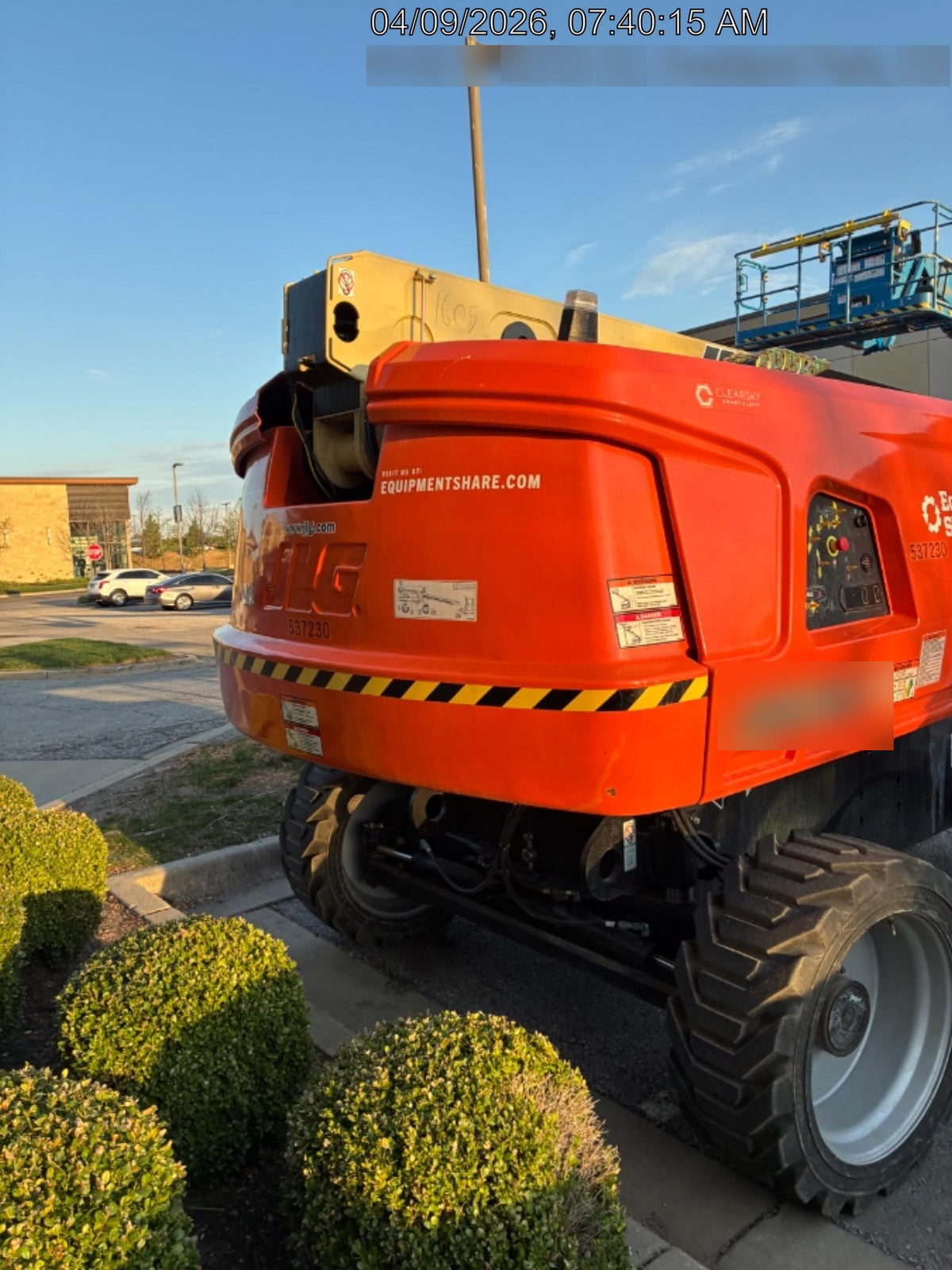 2025 JLG 660SJ