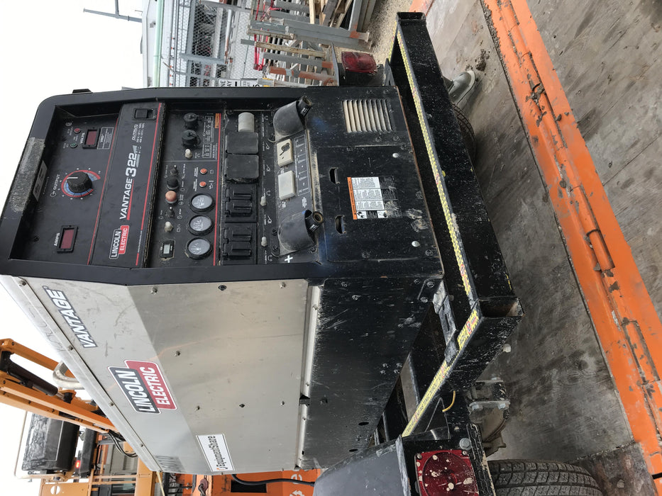 2019 Lincoln Electric Vantage 322 Lincoln Vantage 322 Welder w/Trailer, Light Kit, Cable Rack
