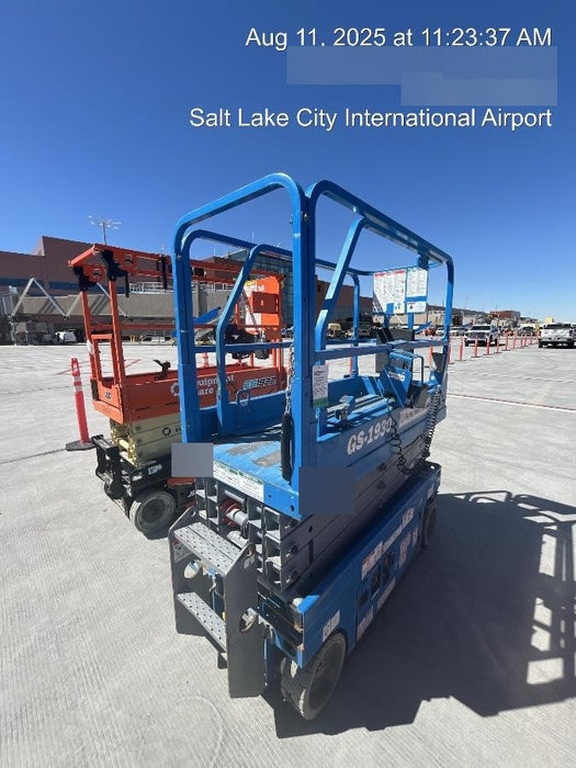 2019 Genie GS-1930 Fixed rails with chain Entry