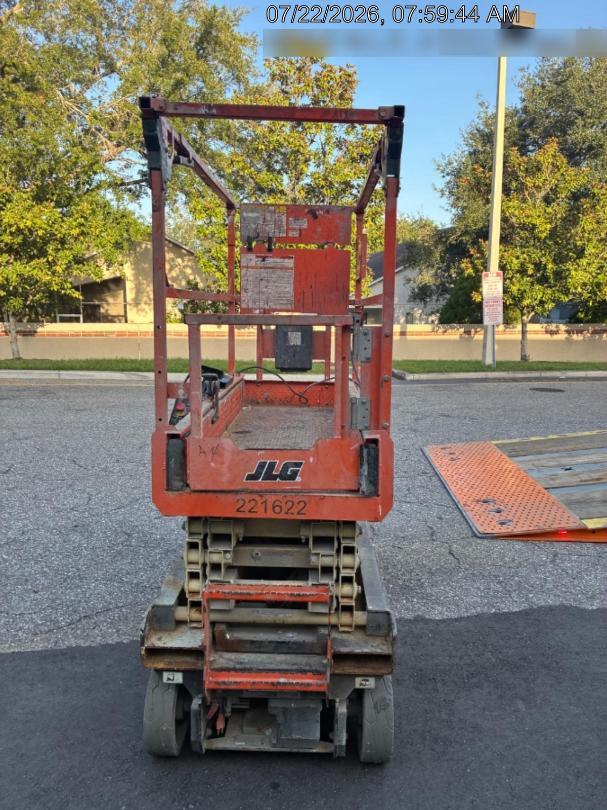 2022 JLG ES1932