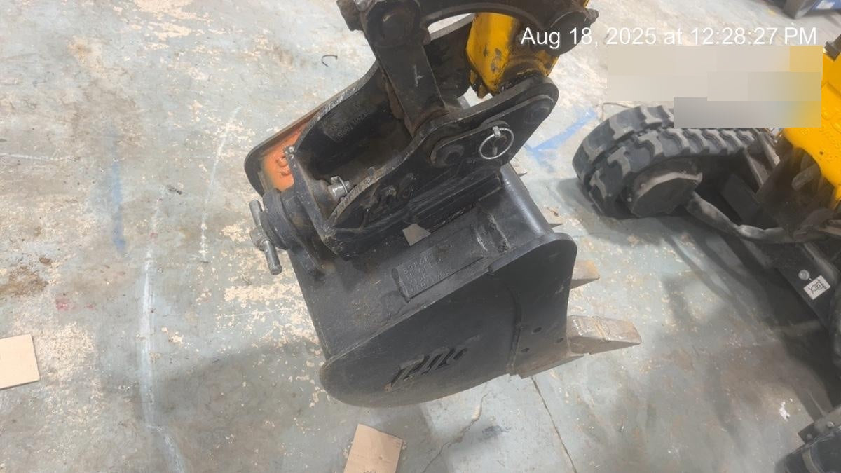 2025 TAG MANUFACTURING 18" Bucket - Tag