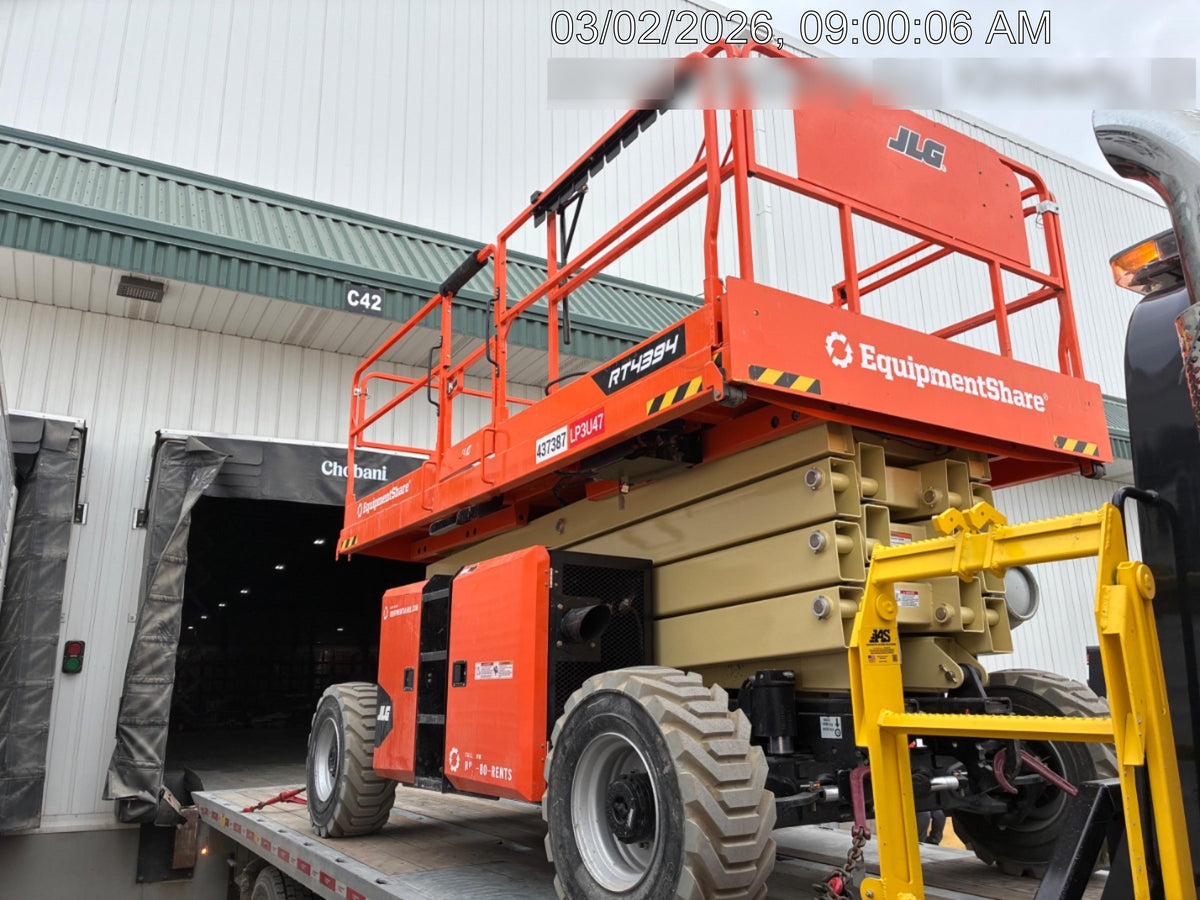 2023 JLG RT4394