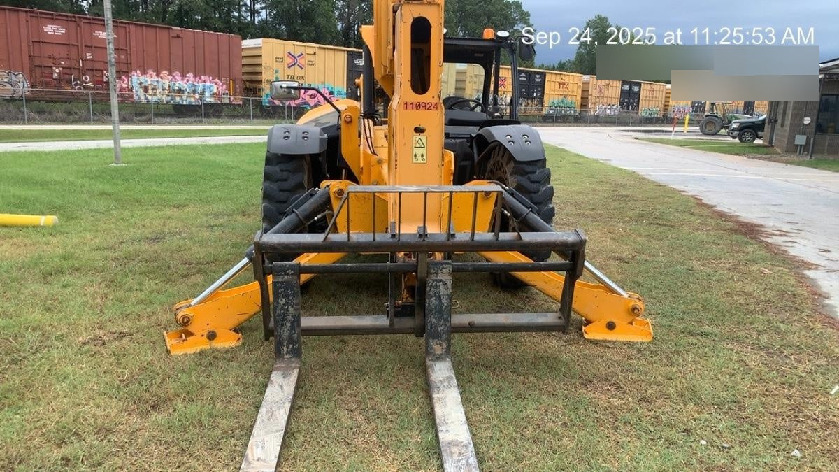 2020 JCB 512-56 Canopy, 74Hp, Solid Tires, Work Lights, Beacon, Aux Hydraulics, Back up Alarm, Lifting Eye, ES Decals