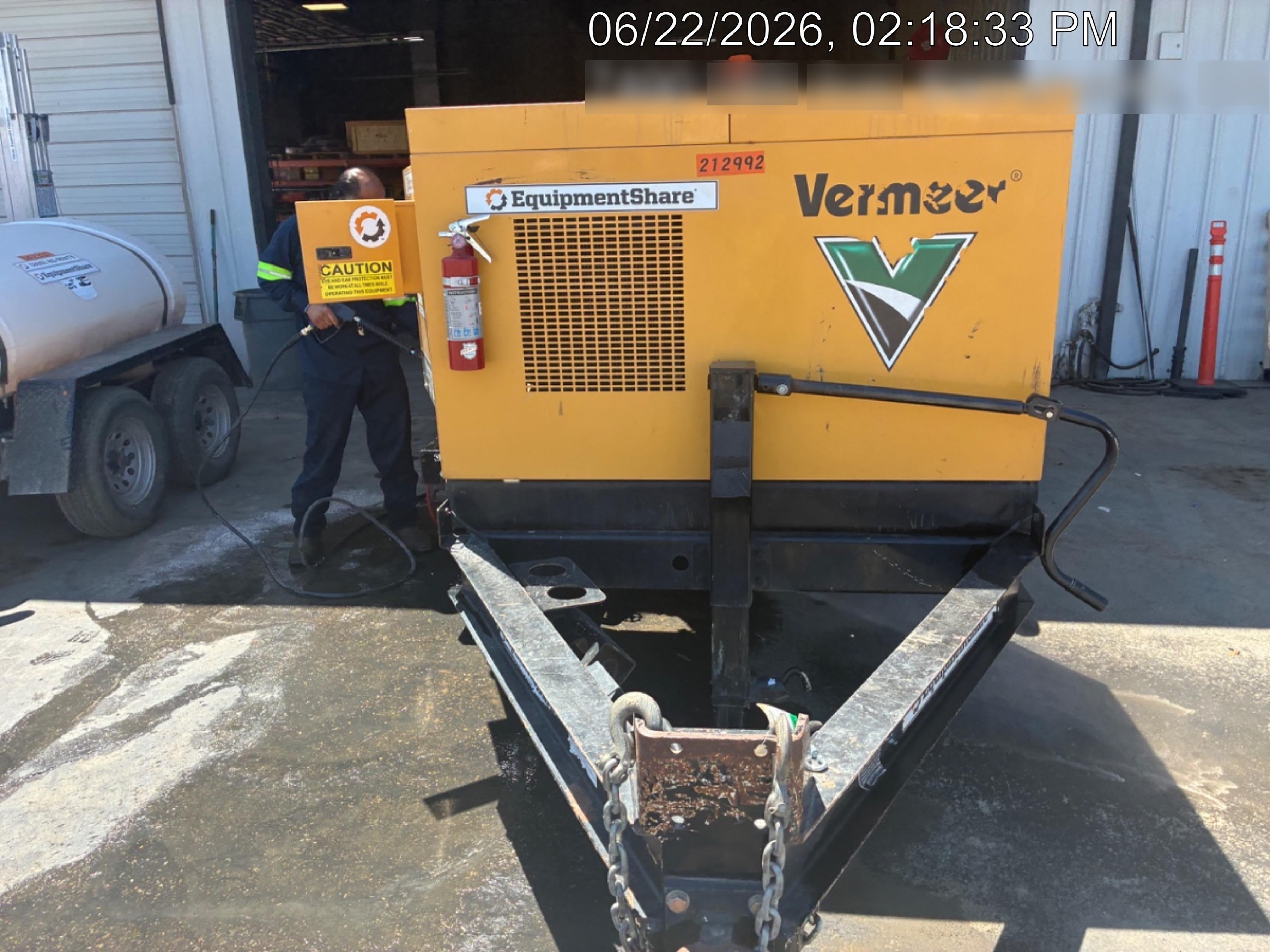 2022 VAC-TRON LP573XDT