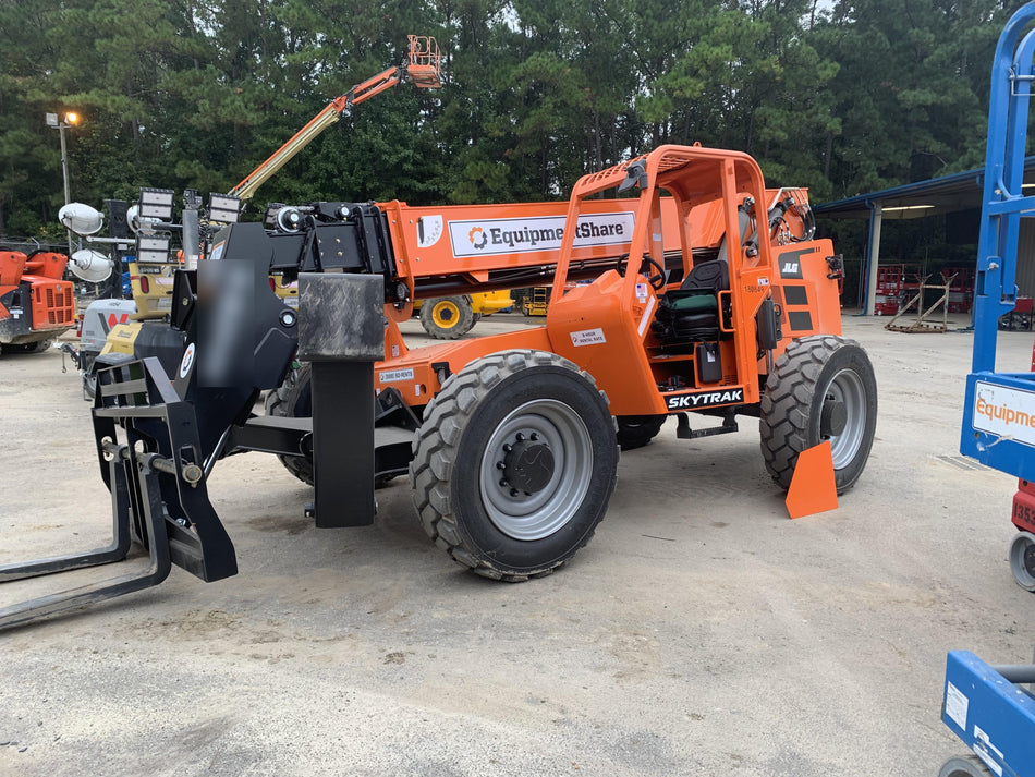 2021 SKYTRAK 10054