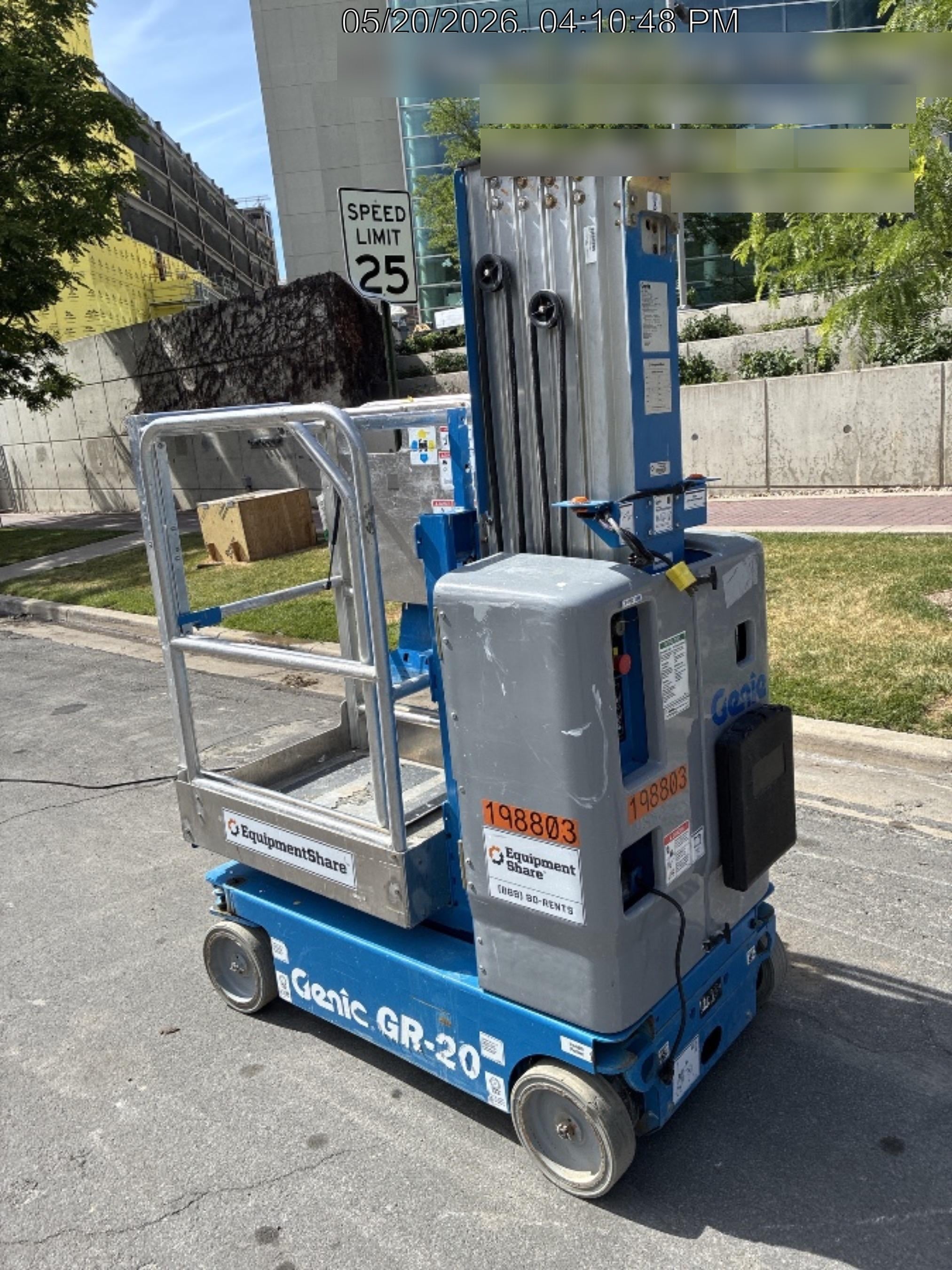 2021 GENIE GR-20