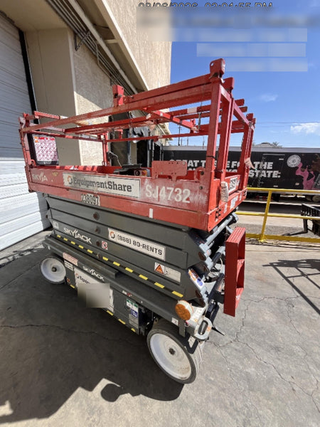 2022 SKYJACK SJ4732