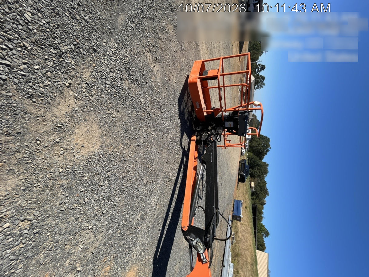 2023 JLG 660SJ
