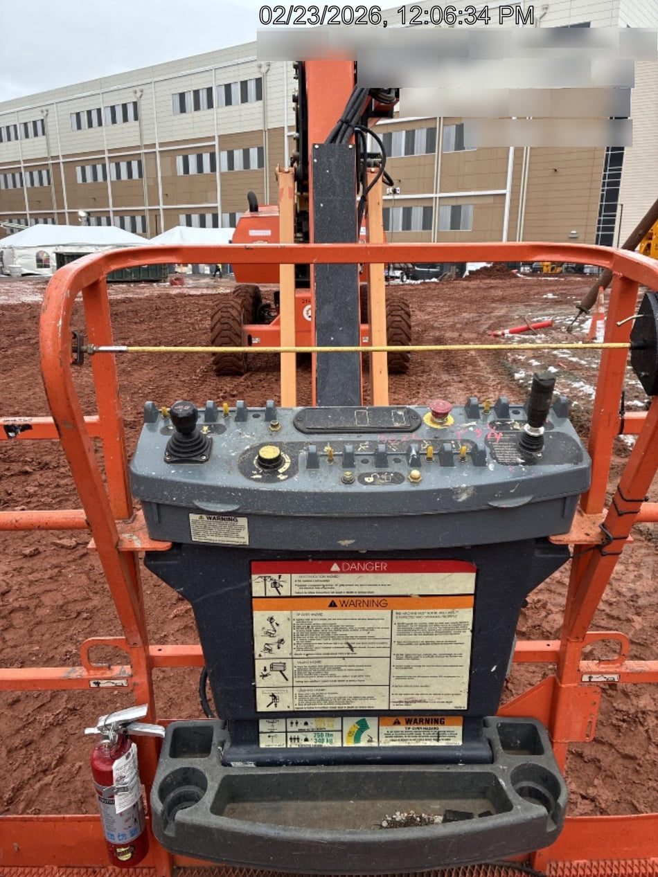 2022 JLG 860SJ