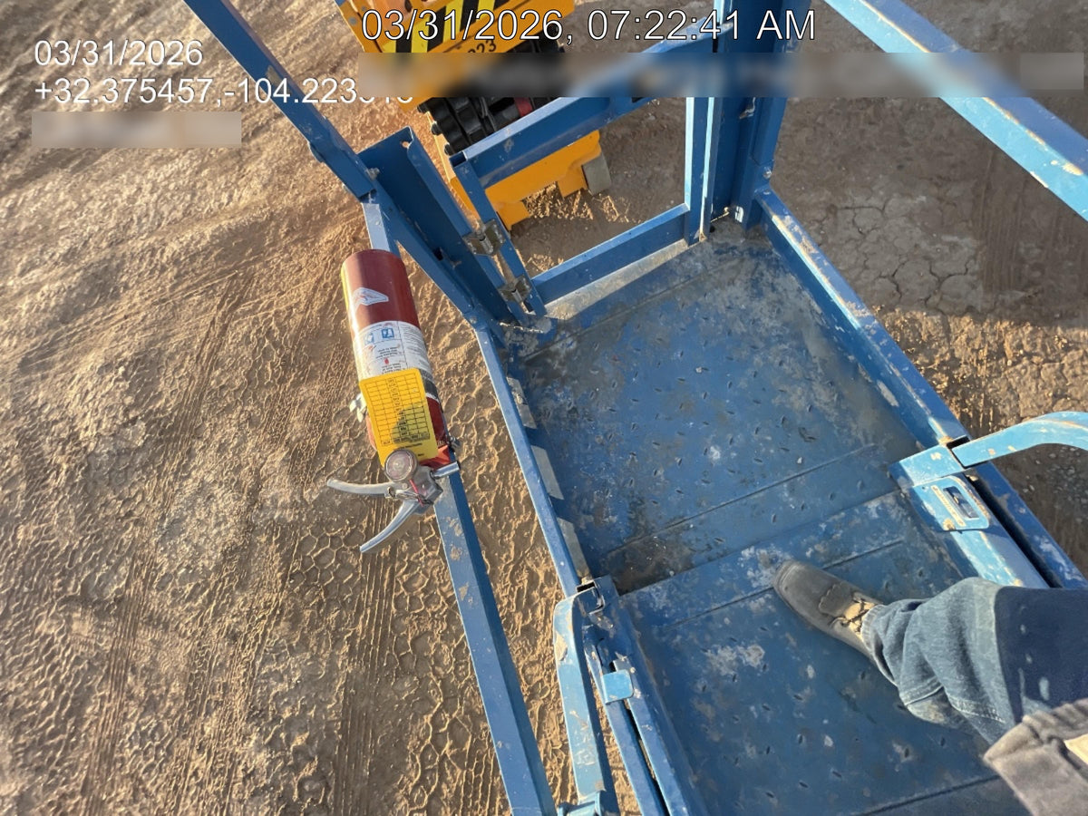 2023 GENIE GS-2632