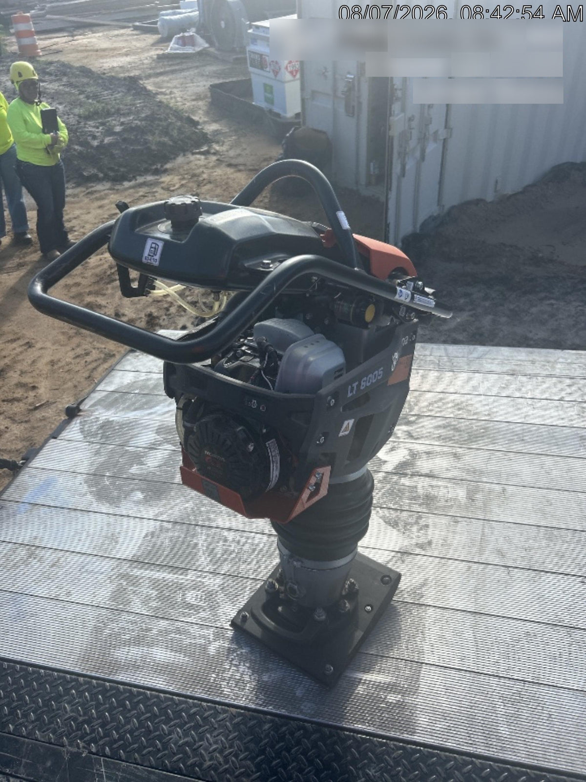 2025 HUSQVARNA LT6005
