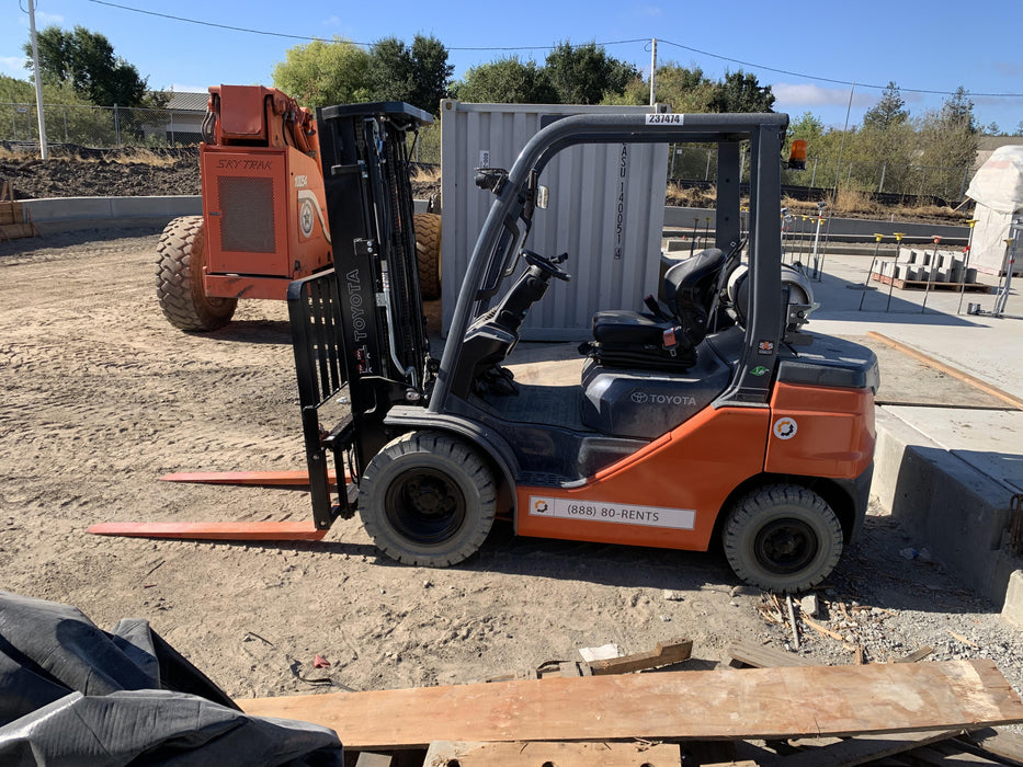 2022 TOYOTA 50-8FGU25