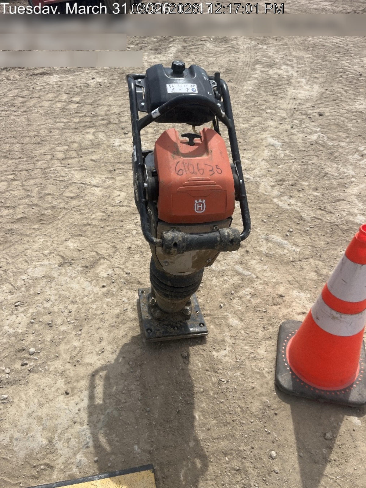 2025 HUSQVARNA LT6005