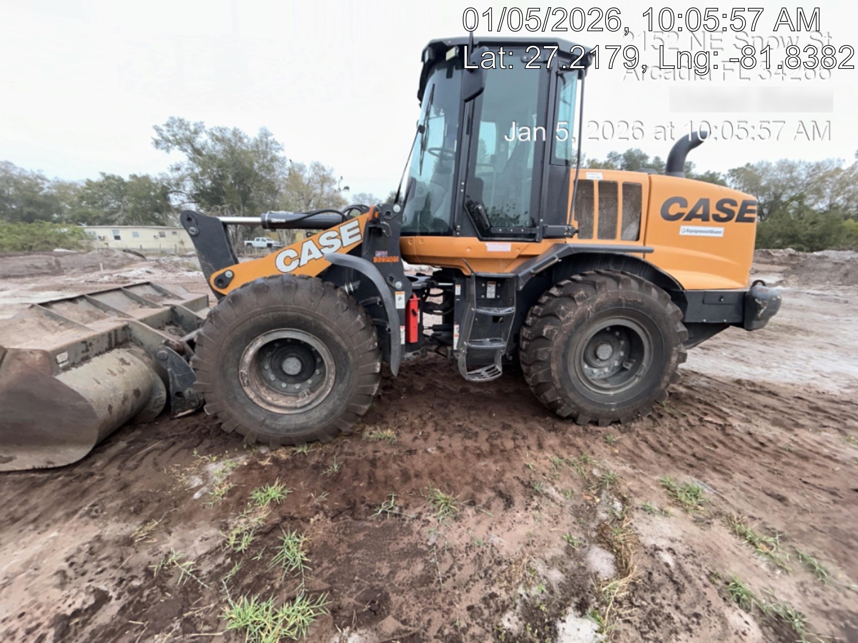 2023 CASE 621G