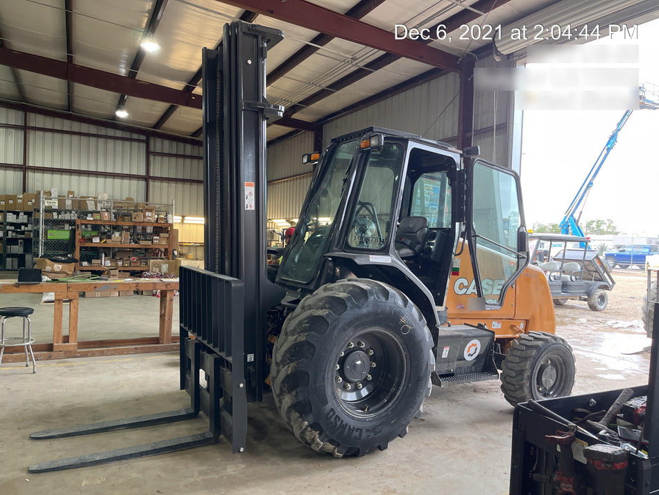 2021 CASE 588H