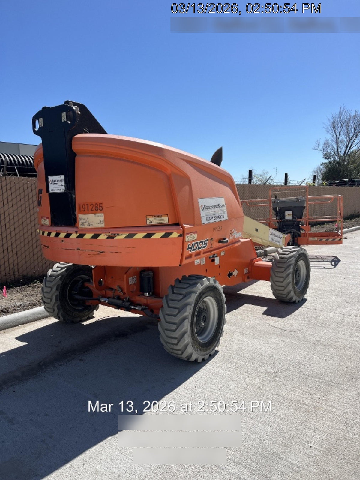 2021 JLG 400S
