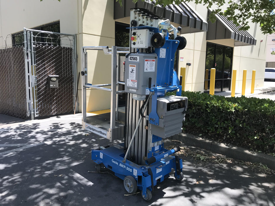 2019 GENIE AWP-30S