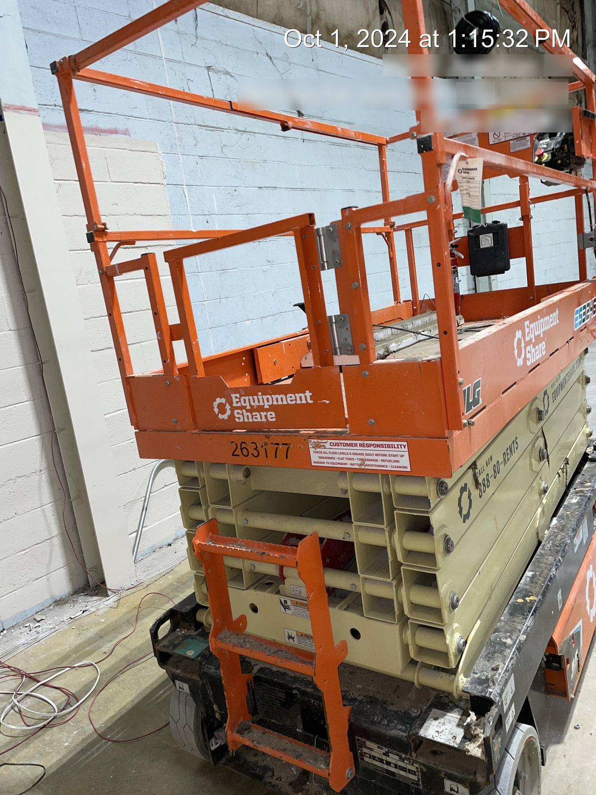 2022 JLG ES3246