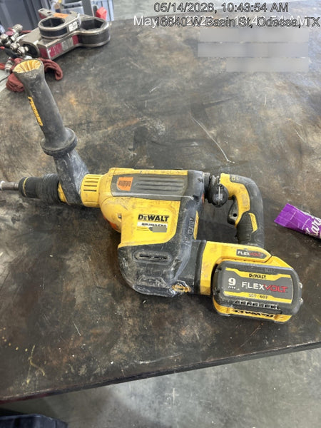 2023 DEWALT DCB609