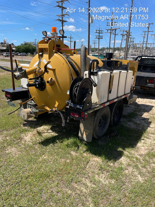 2022 VAC-TRON LP573XDT