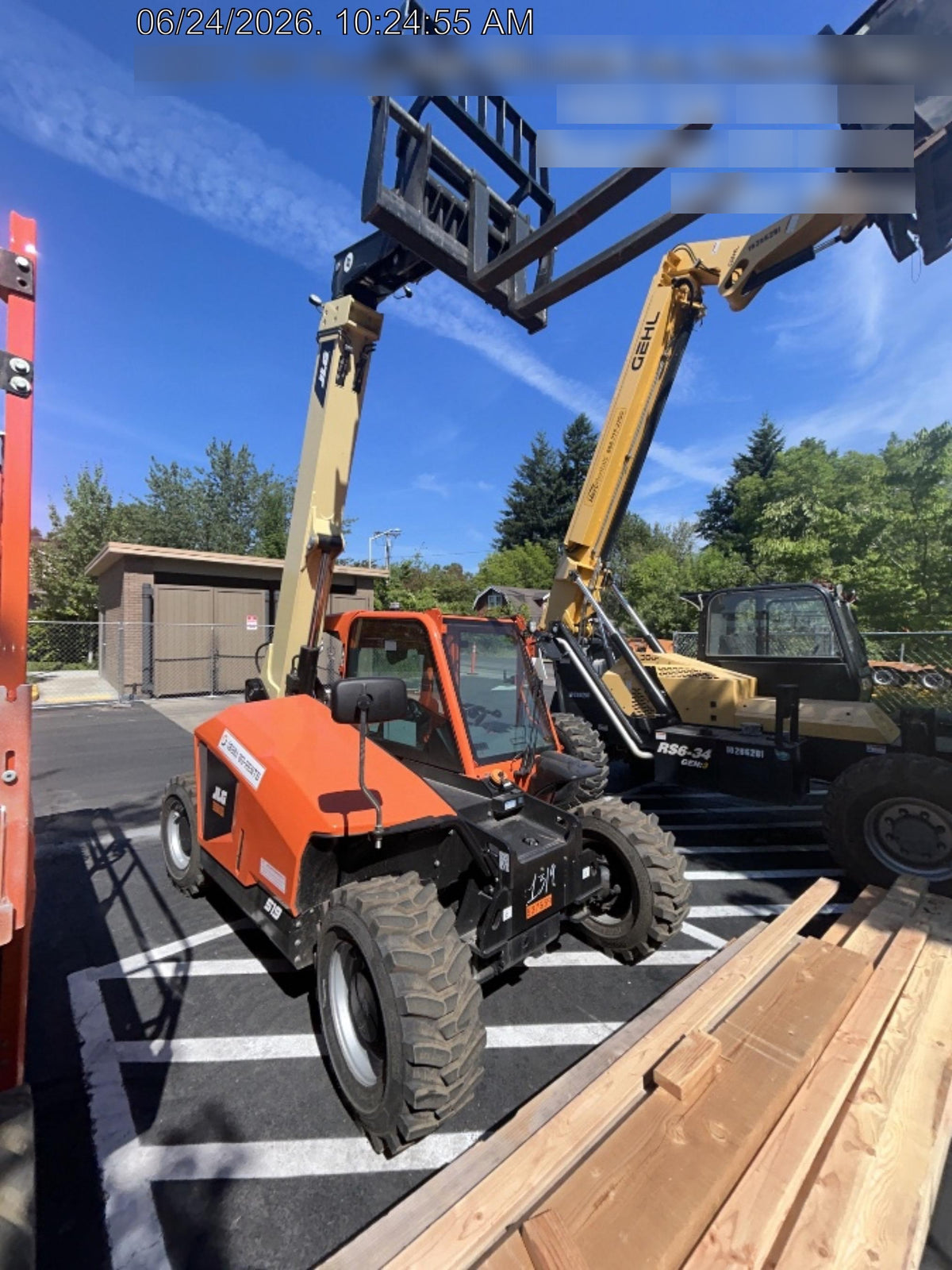 2025 JLG 519