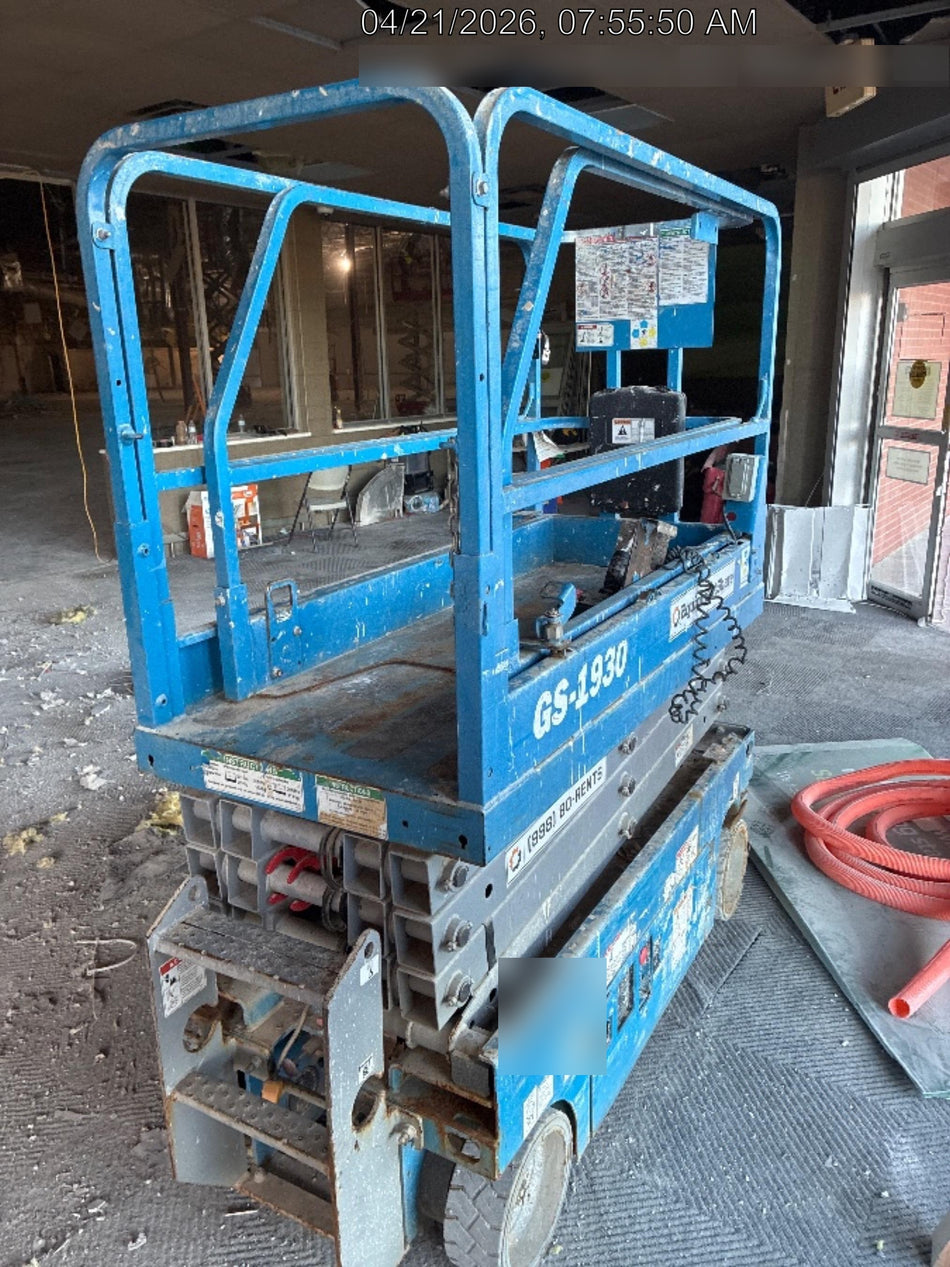 2019 Genie GS-1930 Fixed rails with chain Entry