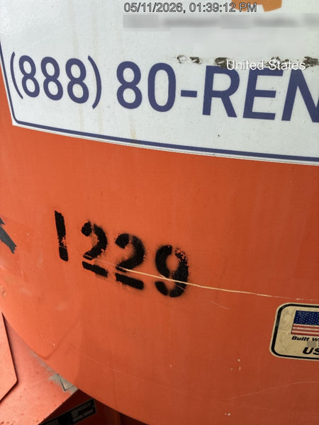 2016 JLG E450AJ