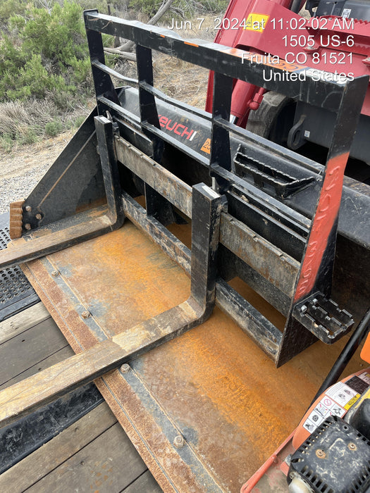 2022 ARROW MATERIAL HANDLING 60" Pallet Forks - Arrow