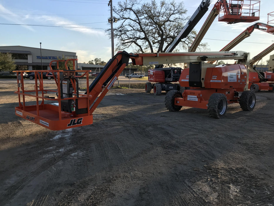 2019 JLG 800AJ