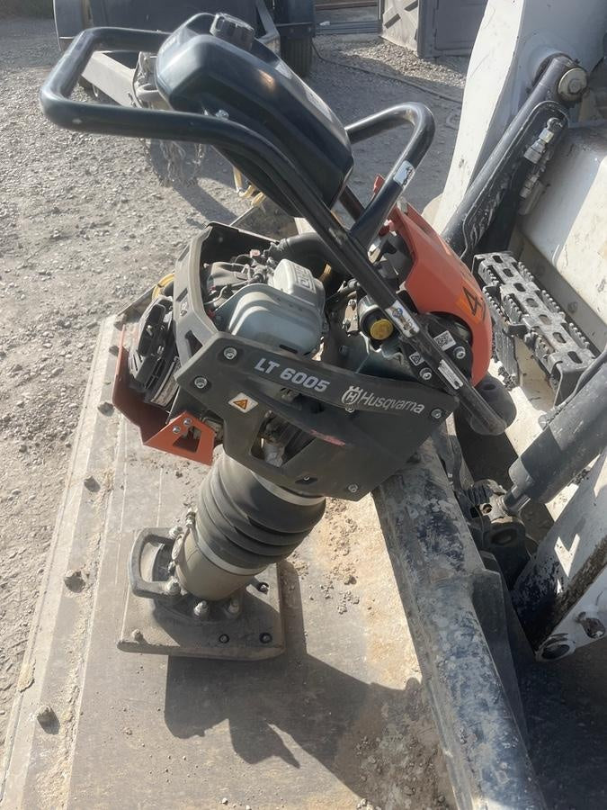 2024 HUSQVARNA LT6005
