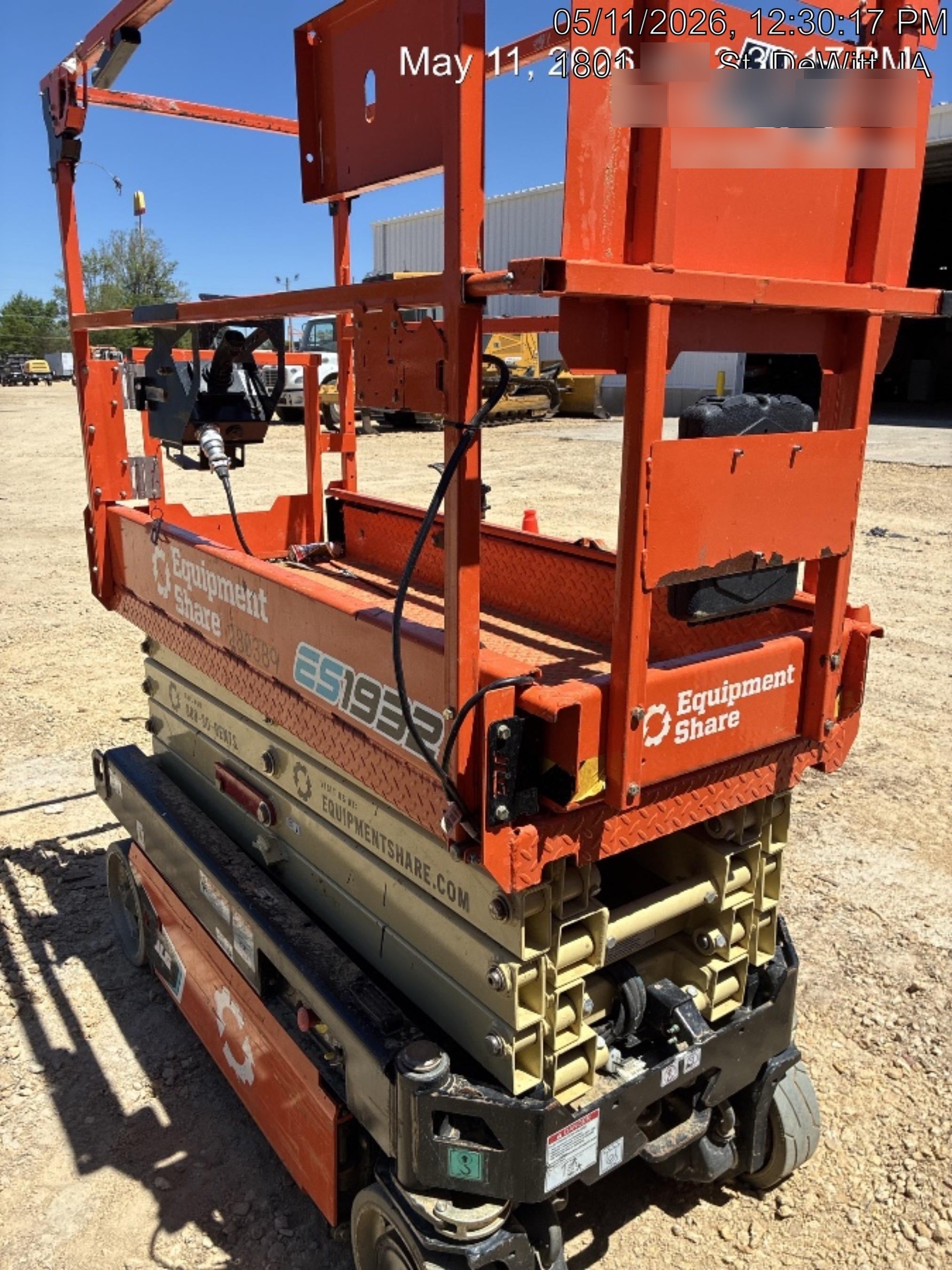 2022 JLG ES1932
