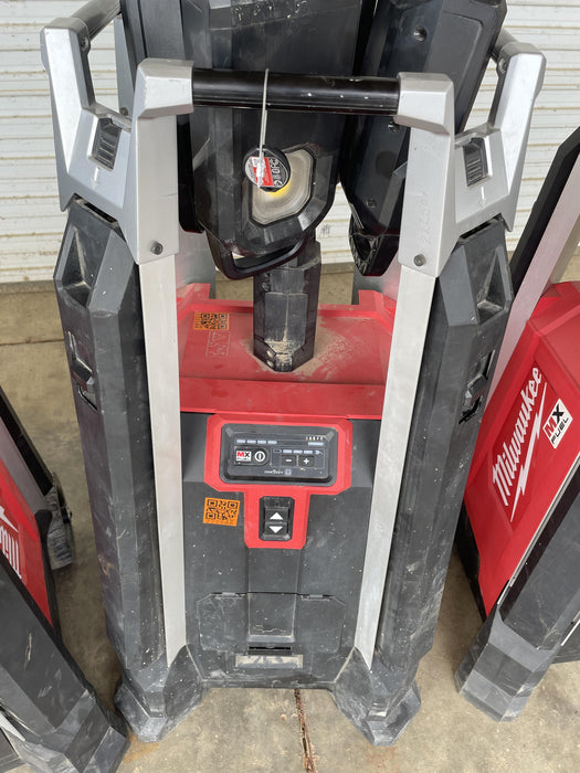 2022 MILWAUKEE MXF041-1XC