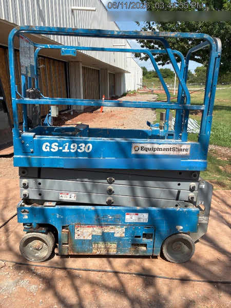 2019 Genie GS-1930 Fixed rails with chain Entry