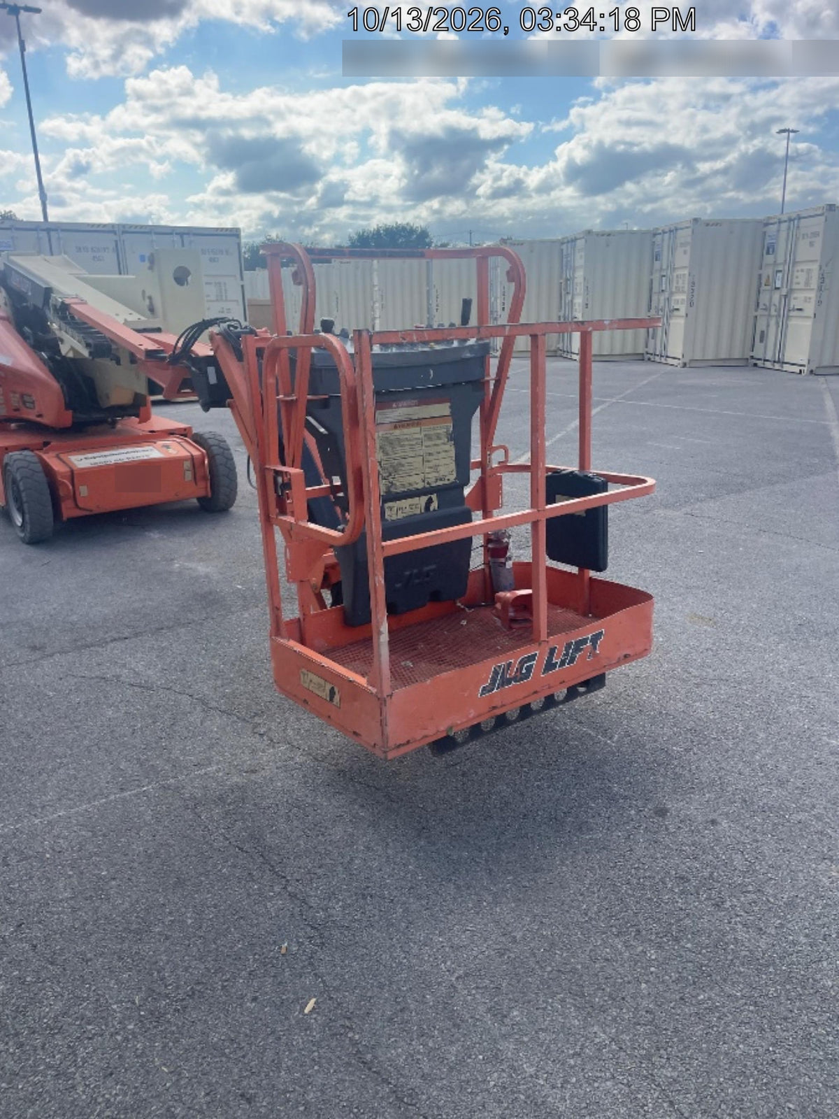 2019 JLG E400AJPN
