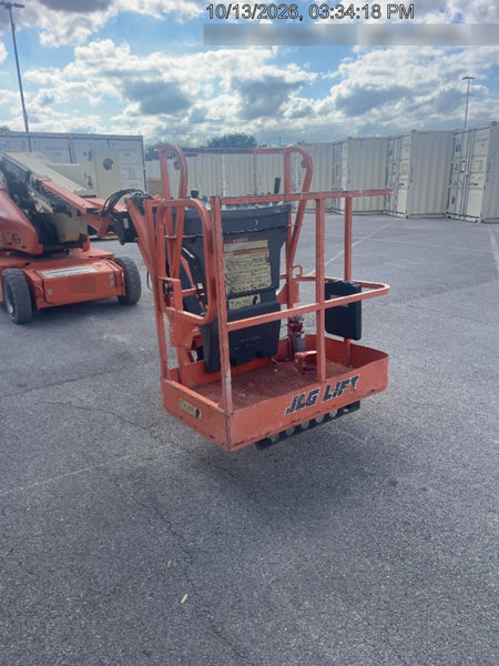 2019 JLG E400AJPN