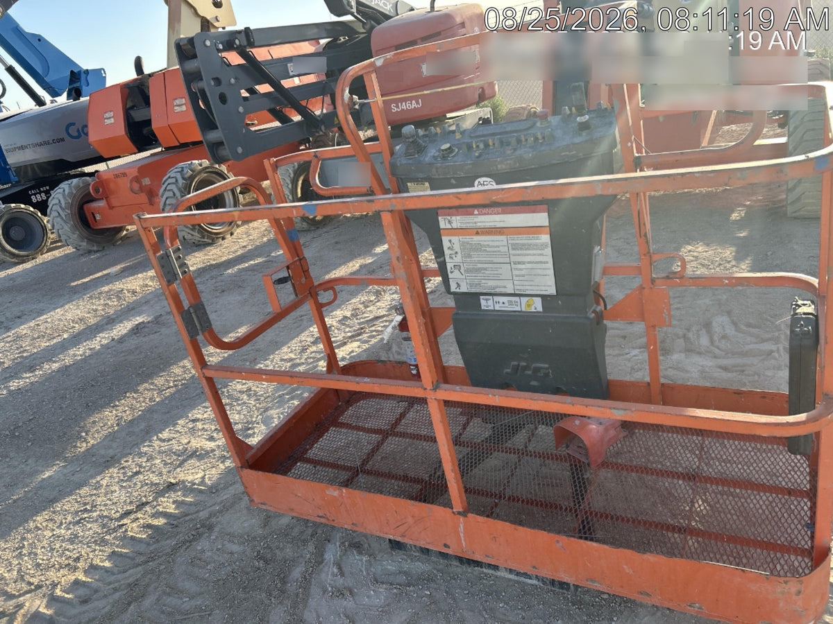 2019 JLG 450AJ