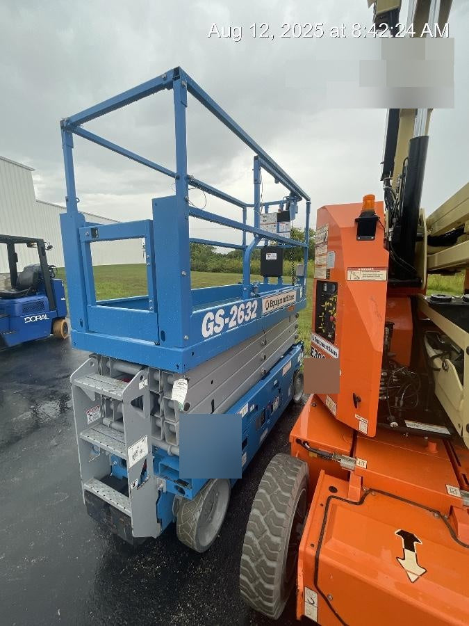 2022 GENIE GS-2632