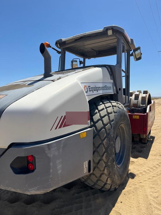 2020 DYNAPAC CA2500D