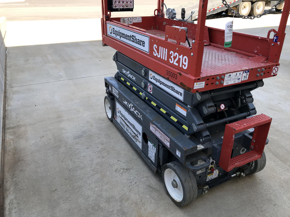 2019 Skyjack SJIII-3219 Standard Options, Trojan Batteries