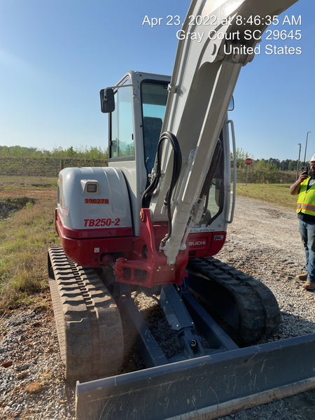 2021 TAKEUCHI TB250-2C